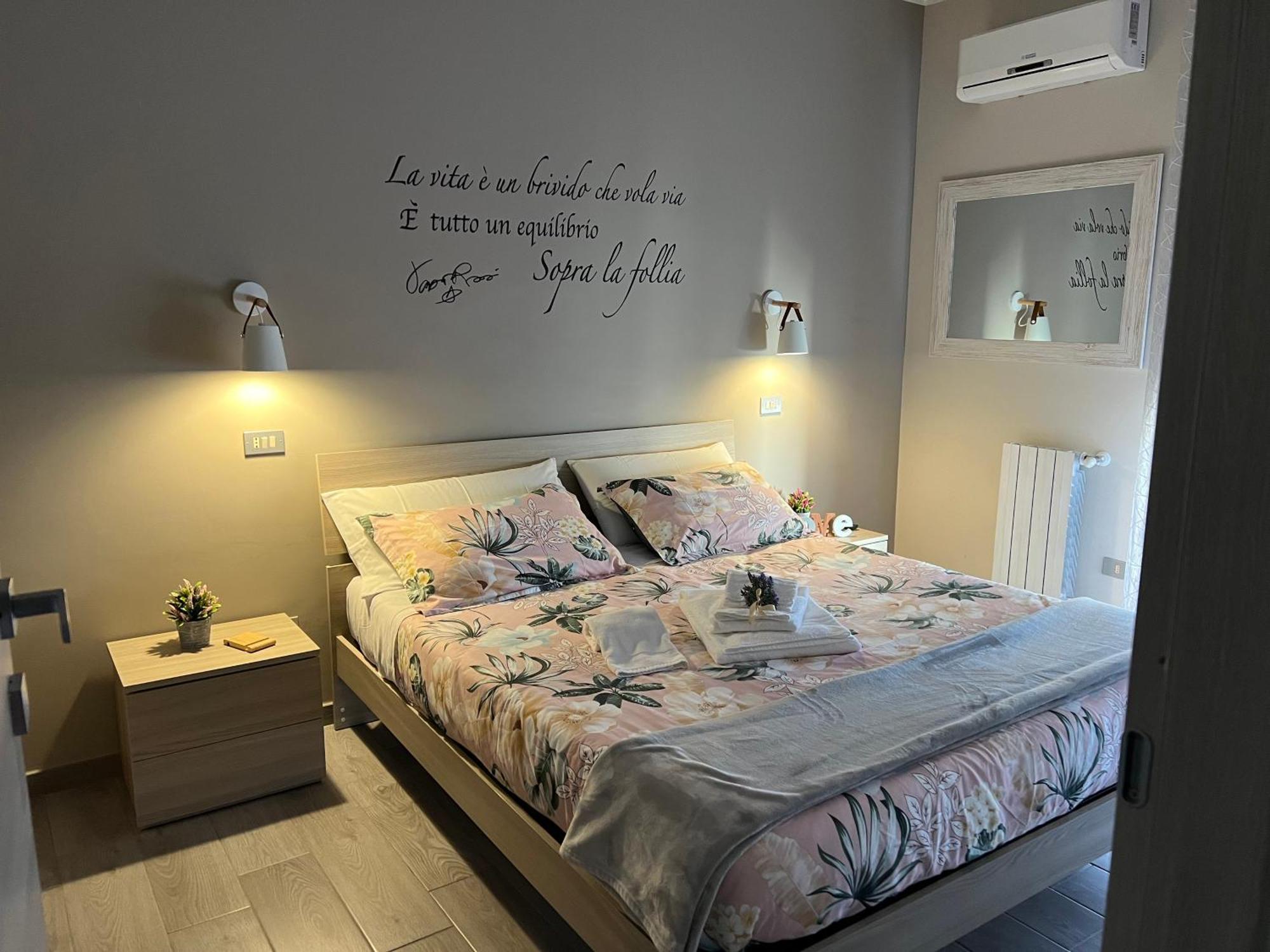 Casa Vacanze “Dolce Sosta” クアルトゥ・サンテーレナ エクステリア 写真